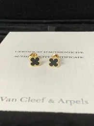 van cleef  arpels boucles doreilles pour femme s_126aaa0